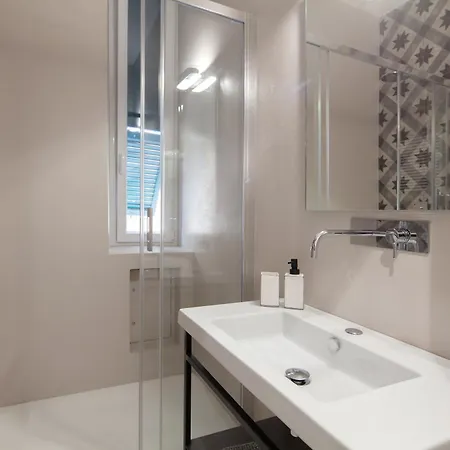 Casa222 - Stylish Old Town - 5' Station To Cinque Terre Apartment