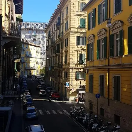 Apartman Casa222 - Stylish Old Town - 5' Station To Cinque Terre *