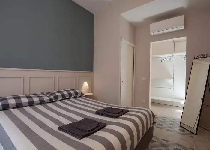 Casa222 - Stylish Old Town - 5' Station To Cinque Terre شقة